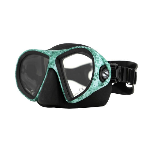 SH_Cruz Mask Tiffany Angle Web Image copy thumbnail